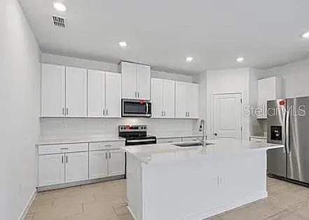 4 bed, 3.0 bath, 1842 sqft, $2,900 — Photo 3