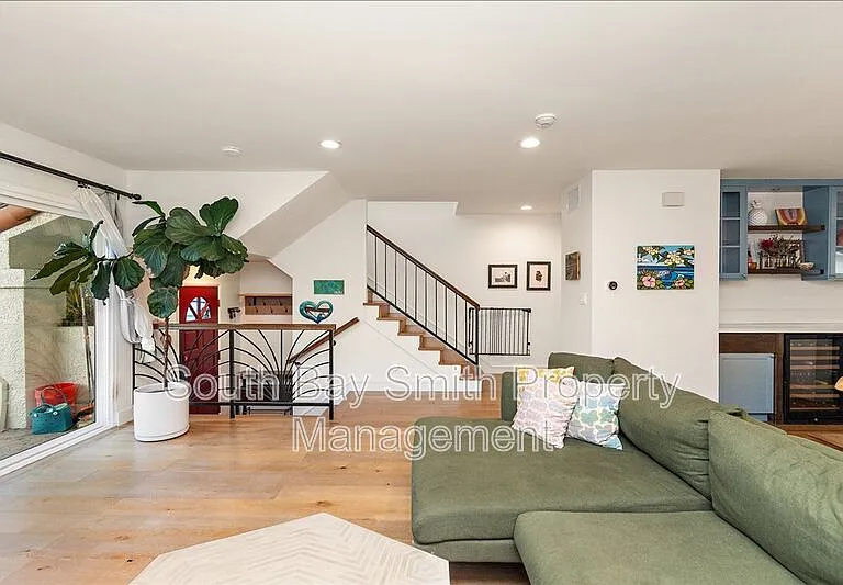231 N Broadway #2 — Photo 21