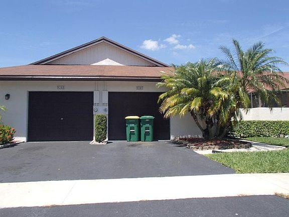 2nd image of 9207 NW 61st St