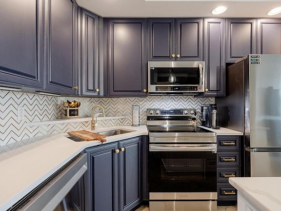 3rd image of 2825 Palm Beach Blvd APT 505