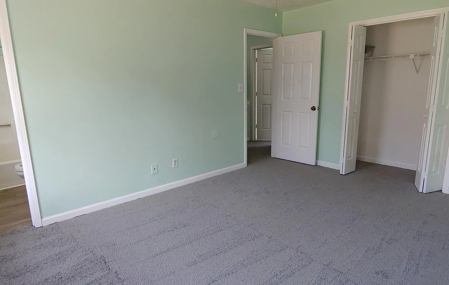 2 bed, 2.5 bath, 1200 sqft, $1,995 — Photo 4