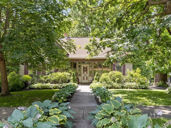 523 2nd Avenue, Baraboo, WI 53913