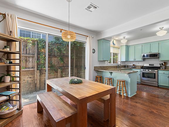 5th image of 1040 Addison Cir