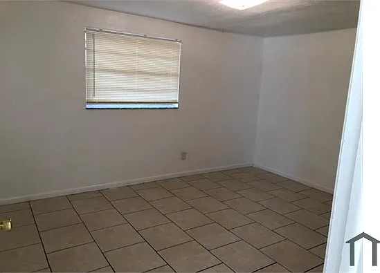 1 bed, 650 sqft, $1,400 — Photo 4