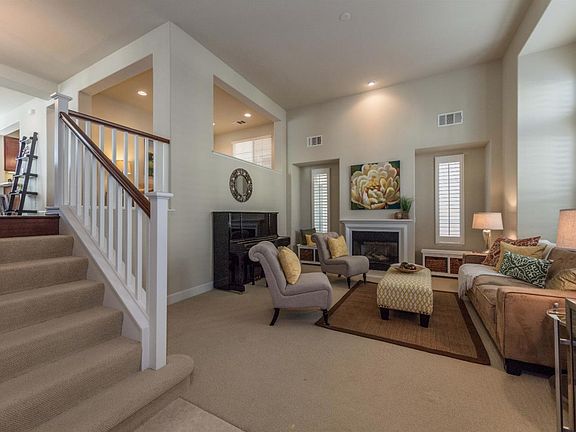 4th image of 4668 Torrey Pines Cir