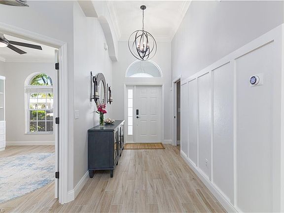 3rd image of 9851 Colonial WALK N