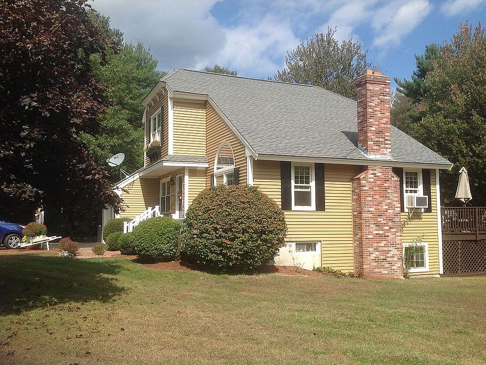 2nd image of 15 Pheasant Ln