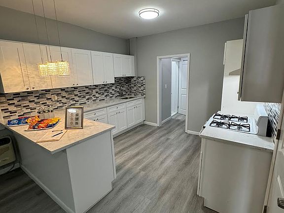 3rd image of 264 9th Ave #6