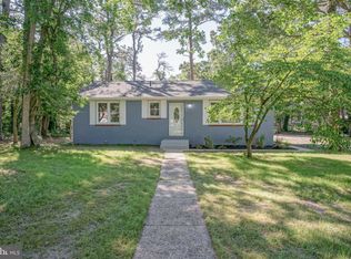 102 Cherokee Rd, Williamstown, NJ 08094