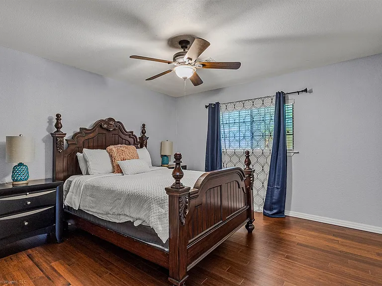 1531 Pickwick Ln — Photo 10