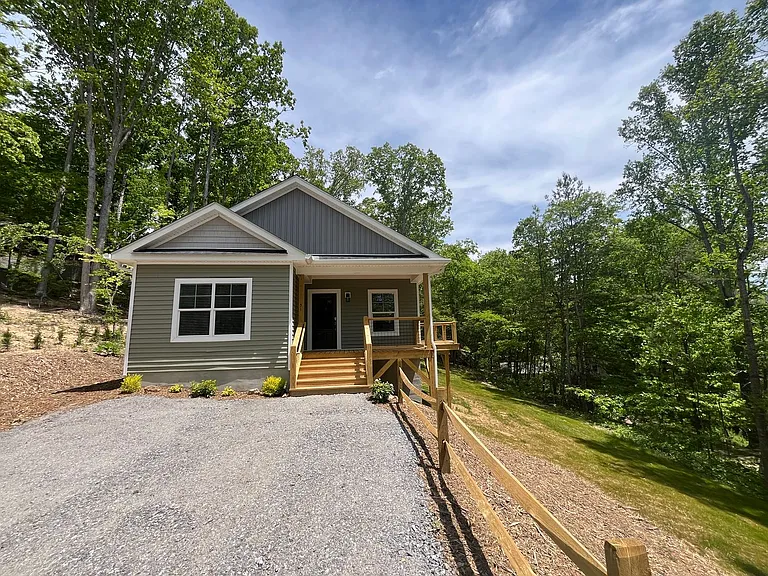 51 Flat Top Mountain Rd — Photo 1