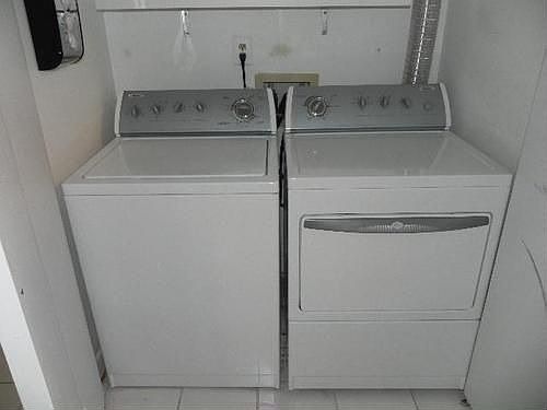 4th image of 4230 Stockbridge Dr