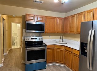 10 College Dr, Edison, NJ 08817