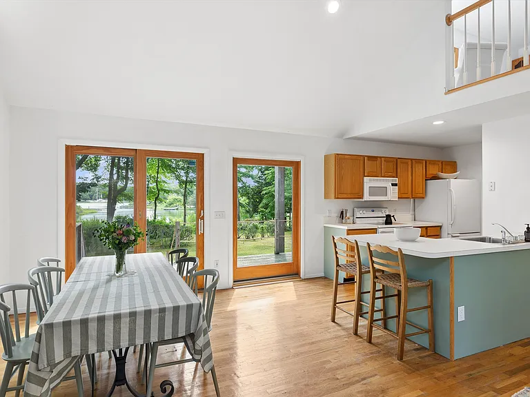 28 Oyster Shores Rd — Photo 12