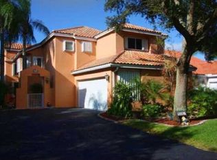 10067 NW 5th St, Plantation, FL 33324