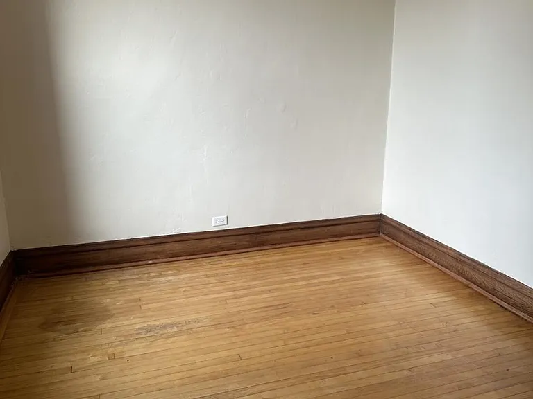 2241 W 21st St #2F — Photo 6