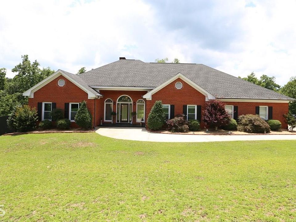 1st image of 620 Clearwater Ct #0