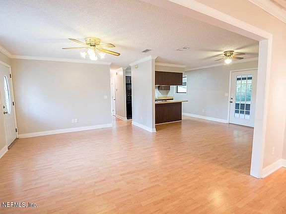 5th image of 1211 Blanding St
