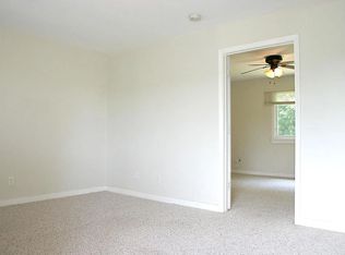 8914 E West T Harris Blvd #I, Charlotte, NC 28227