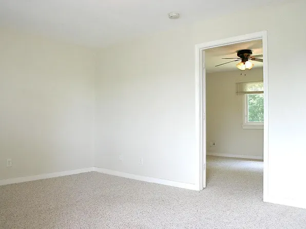 8914 E West T Harris Blvd #I, Charlotte, NC 28227