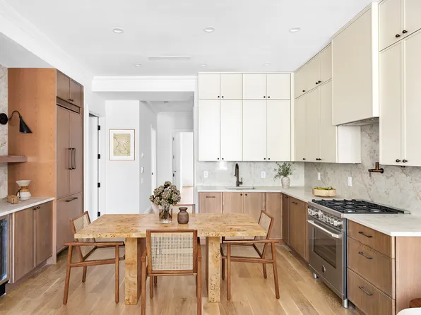 80 Cornelia Street 1 image 2 of 14