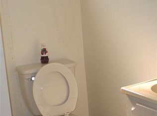 212 W 234th St, Carson, CA 90745