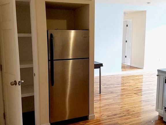 5th image of 4307 42nd St APT 5K