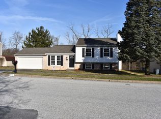 4788 Sweetbrier Dr, Harrisburg, PA 17111