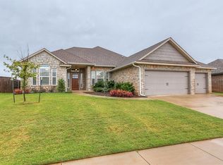 17345 Shadow Hawk Ln, Edmond, OK 73012