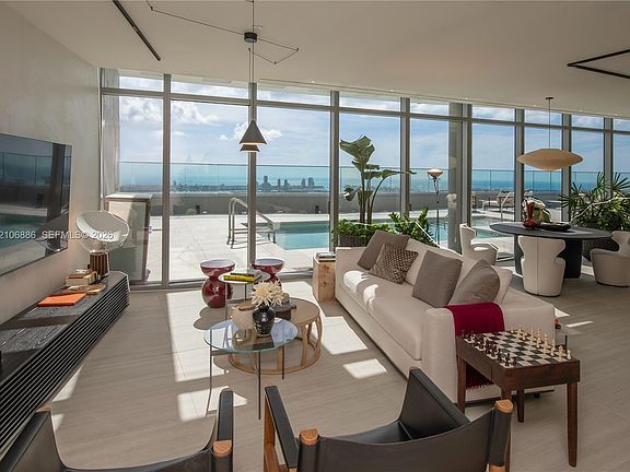 4th image of 1400 Biscayne Blvd #2603