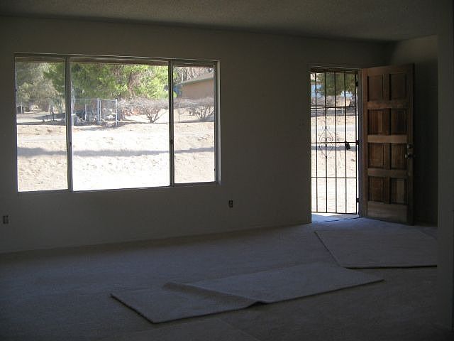 2nd image of 27440 Cinnabar Rd