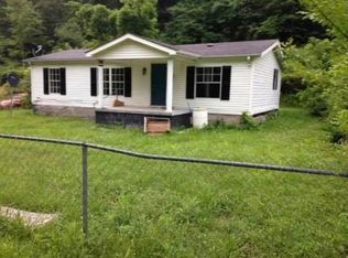 108 Locust St, Huddy, KY 41535