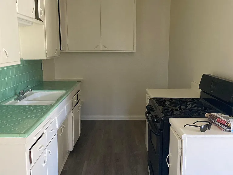 1202 S Belle Ave #C — Photo 6