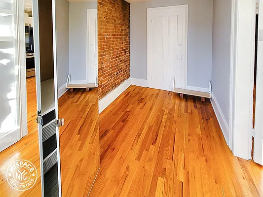 Rented by MySpaceNYC | media 15