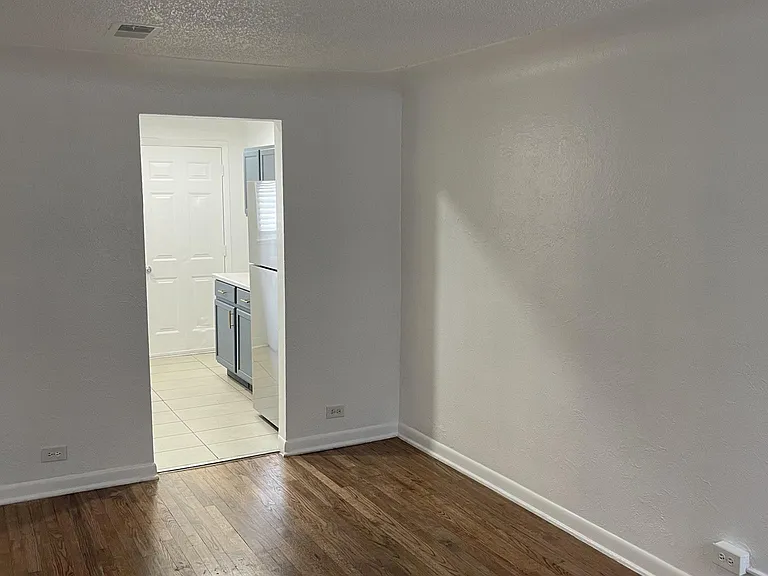 3171 S Lincoln St — Photo 28