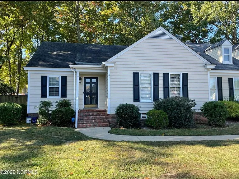 210 Hawthorne Ln W #5A — Photo 15