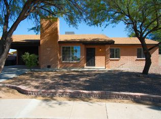 5561 S Pin Oak Dr, Tucson, AZ 85746