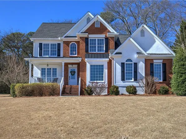 119 Brighton Ct NE, Calhoun, GA 30701
