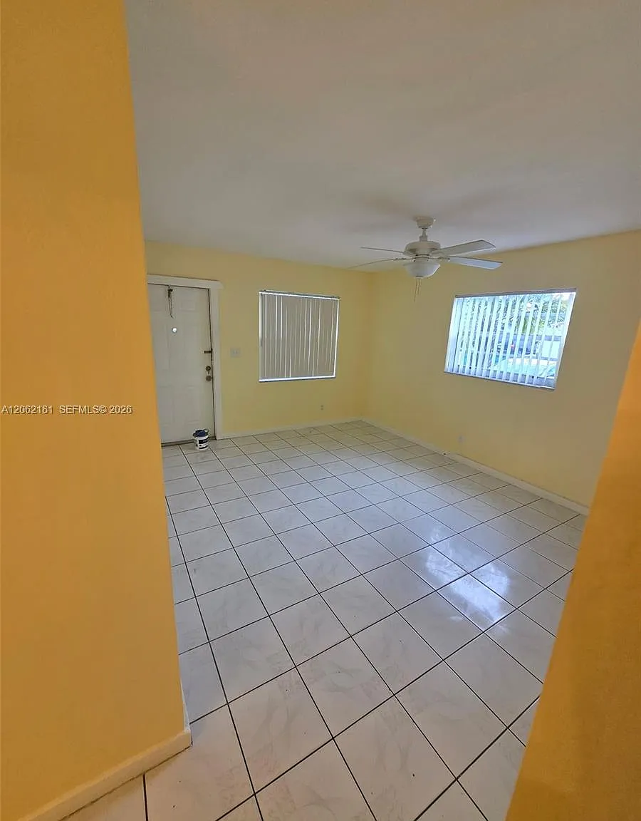 Davie Area — Photo 2