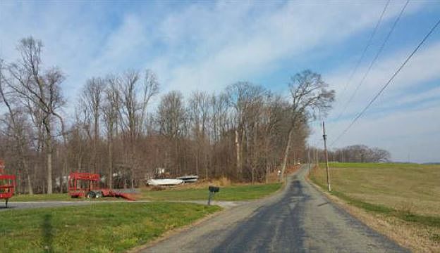 2nd image of 1538 Kerr Rd