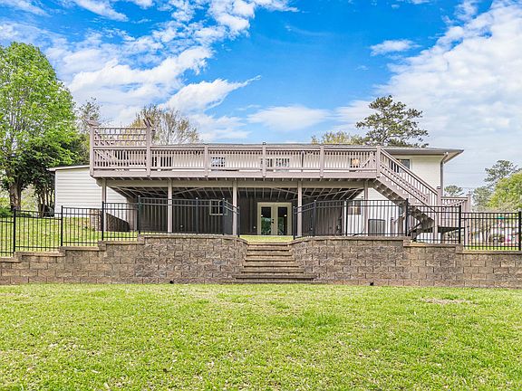 4th image of 2396 Elmwood Cir SE