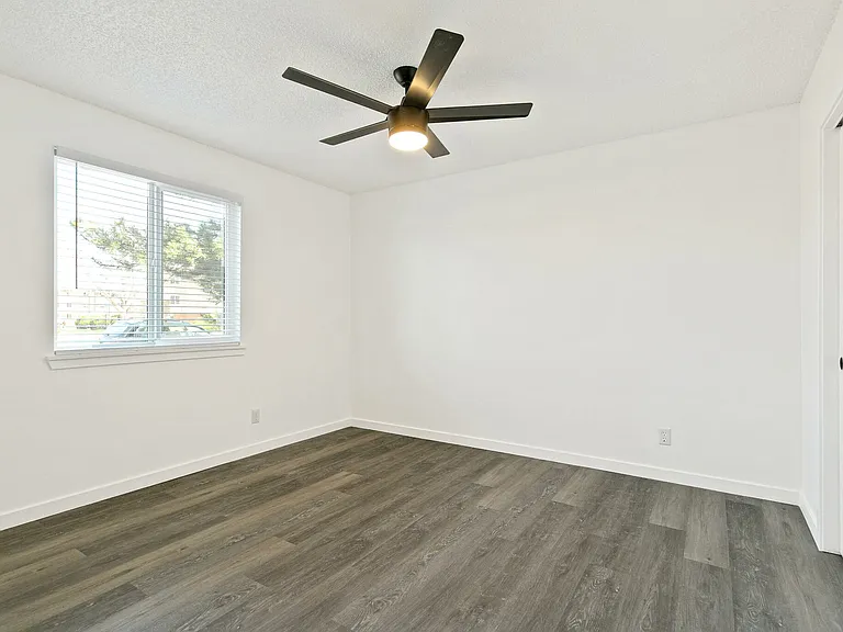 3925 E San Miguel St — Photo 11