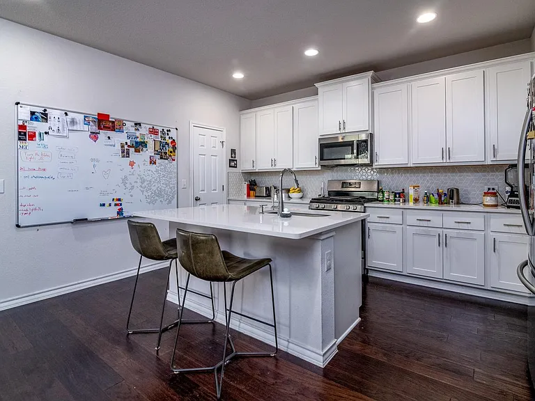 5300 Mulberry Grove Ln — Photo 7
