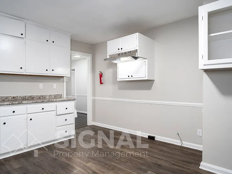 736 Martinwood Rd — Photo 12