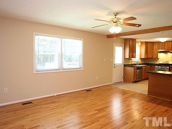 3rd image of 3718 American Dr