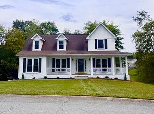 880 S Ridge Trl, Clarksville, TN 37043