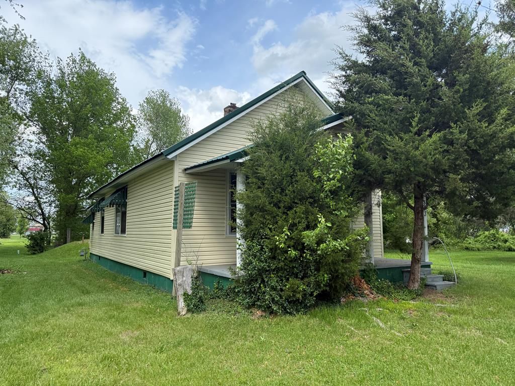Real estate listing image