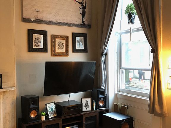 4th image of 322 S 10th St APT 1F