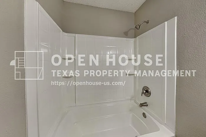 900 Rose Crystal Way — Photo 17