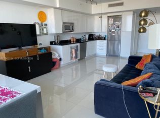 92 SW 3rd St APT 2107, Miami, FL 33130